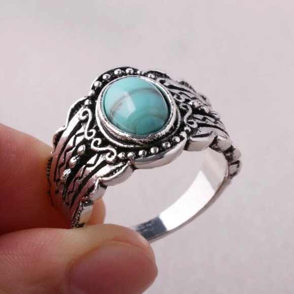 LLK Jewelry - Women’s blue turquoise cute ring